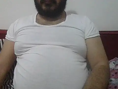 Snapshot of UrfavSlaveBitch chatting on March 2026 06:36:01 PM UrfavSlaveBitch online show from March 2026 06:36:01 PM