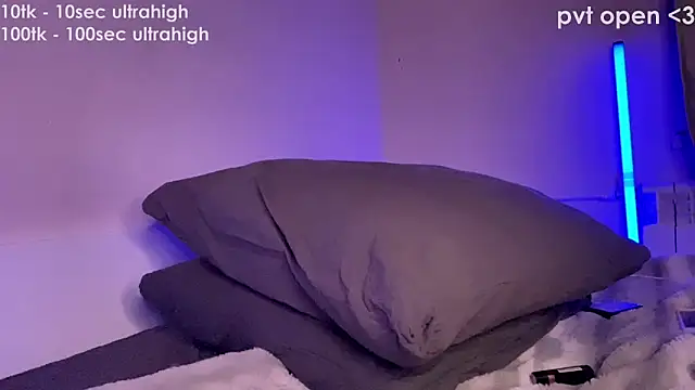  xxtina online show from November 2025 03:11:02 PM