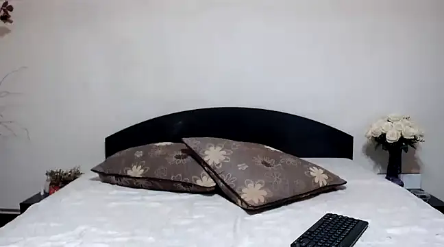 EveeRose online show from December 2024 06:35:01 AM