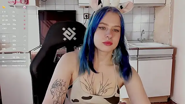 Snapshot of tender_kiitty chatting on September 2025 01:11:02 PM tender kiitty online show from September 2025 01:11:02 PM