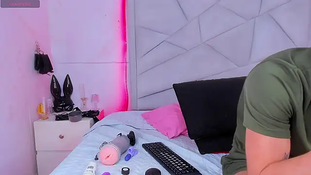 JACK BLOSSOM  online show from December 2024 07:32:01 PM