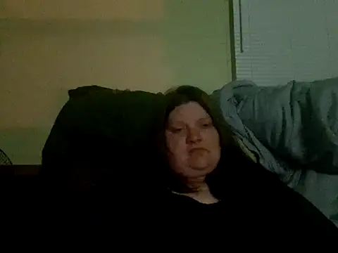 Snapshot of chrissybear84 chatting on March 2026 11:13:01 AM chrissybear84 online show from March 2026 11:13:01 AM