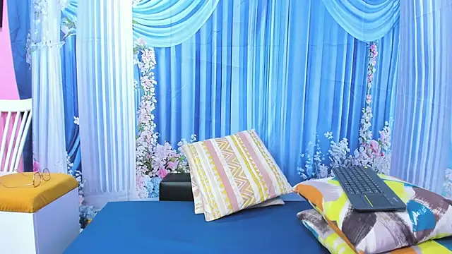 miss--flora online show from August 2026 12:57:02 AM