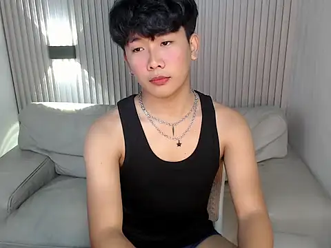 dangerzone0122 online show from November 2025 04:07:01 PM