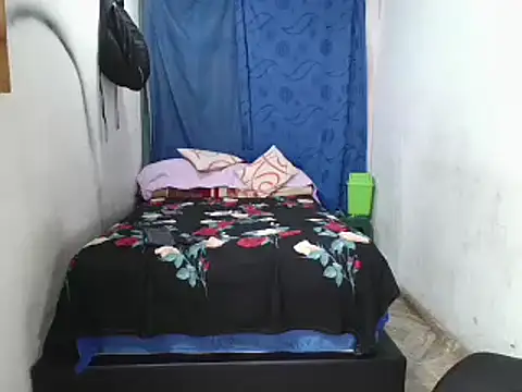 Snapshot of pecadodulce123 chatting on March 2025 10:49:01 PM pecadodulce123 online show from March 2025 10:49:01 PM