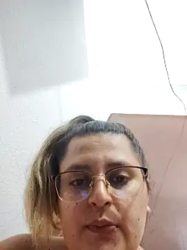 Miss balloonsmila online show from January 2025 02:35:02 AM