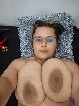 Miss balloonsmila online show from January 2025 03:32:02 AM