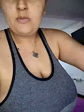 Miss balloonsmila online show from January 2025 01:39:01 AM