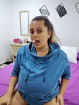 Miss balloonsmila online show from February 2025 09:18:02 PM