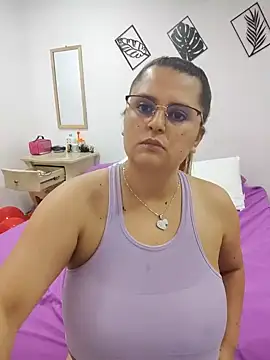 Miss balloonsmila online show from February 2025 01:04:02 AM