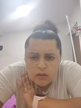 Miss balloonsmila online show from September 2025 11:06:02 PM