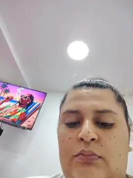 Miss balloonsmila online show from November 2025 11:20:02 PM