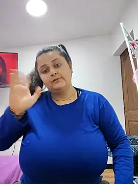 Miss balloonsmila online show from December 2025 03:05:01 AM