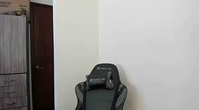 Snapshot of twink_latino5 chatting on February 2025 02:28:02 AM twink latino5 online show from February 2025 02:28:02 AM