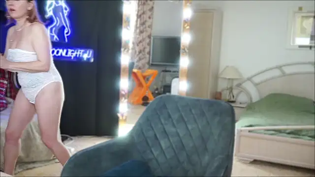 moonlight4u online show from March 2025 06:05:01 AM