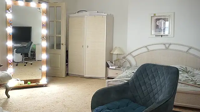 moonlight4u online show from September 2025 04:55:02 AM