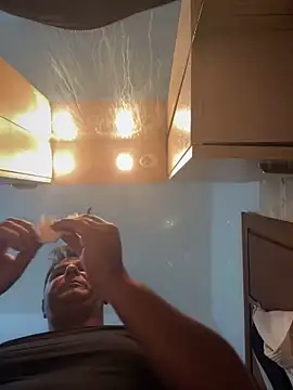 SecretlyDD online show from March 2025 08:04:02 AM