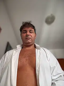 SecretlyDD online show from October 2025 08:10:01 AM