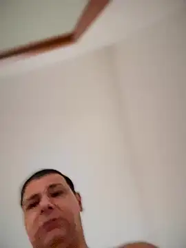 SecretlyDD online show from November 2025 09:42:02 AM