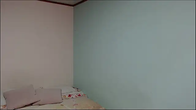 arianna ros3 online show from October 2025 12:36:02 PM