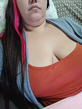 Snapshot of Paolaa_hoot chatting on July 2026 05:25:02 AM Paolaa hoot online show from July 2026 05:25:02 AM