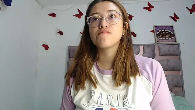 Anny Fox- online show from October 2025 03:47:02 AM