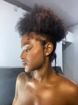 Zizi-campbel online show from March 2025 08:15:01 AM