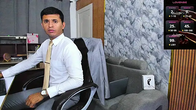 Snapshot of Hideintheoffice chatting on February 2026 06:28:02 AM Hideintheoffice online show from February 2026 06:28:02 AM