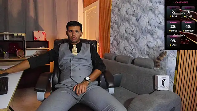 Snapshot of Hideintheoffice chatting on February 2026 05:14:01 AM Hideintheoffice online show from February 2026 05:14:01 AM