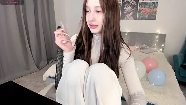 Snapshot of Lissa_Meow_ chatting on April 2026 02:07:02 AM Lissa Meow online show from April 2026 02:07:02 AM