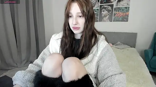 Snapshot of Lissa_Meow_ chatting on May 2026 01:33:02 AM Lissa Meow online show from May 2026 01:33:02 AM