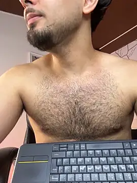Snapshot of Samir_bear chatting on May 2026 04:04:02 PM Samir bear online show from May 2026 04:04:02 PM