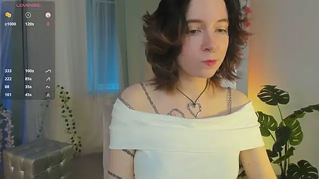Snapshot of lilithlunna chatting on February 2025 09:53:02 PM lilithlunna online show from February 2025 09:53:02 PM