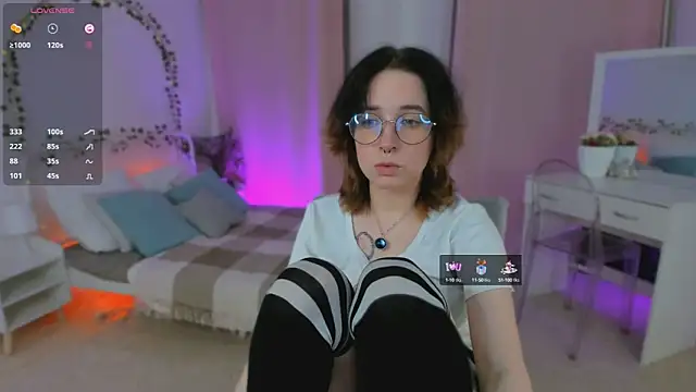 Snapshot of lilithlunna chatting on March 2025 12:48:02 AM lilithlunna online show from March 2025 12:48:02 AM