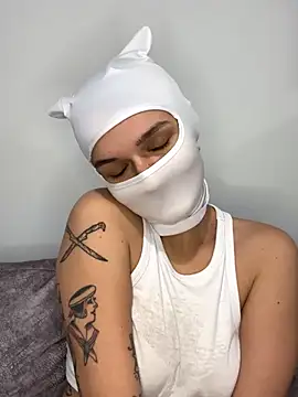 Nikki Hoee online show from November 2025 10:09:02 PM