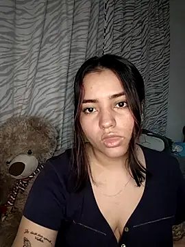 Snapshot of Ema_kraus chatting on February 2025 05:18:01 AM Ema kraus online show from February 2025 05:18:01 AM