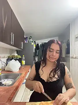 Snapshot of Ema_kraus chatting on February 2026 12:39:01 AM Ema kraus online show from February 2026 12:39:01 AM