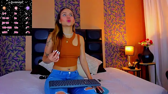 Snapshot of hinata_itachi chatting on February 2025 05:35:02 AM hinata itachi online show from February 2025 05:35:02 AM