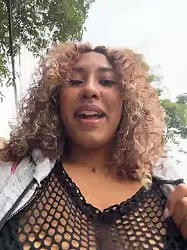 lauraltt online show from January 2026 07:41:01 PM