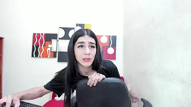 Mariana 16  online show from January 2025 06:57:01 PM