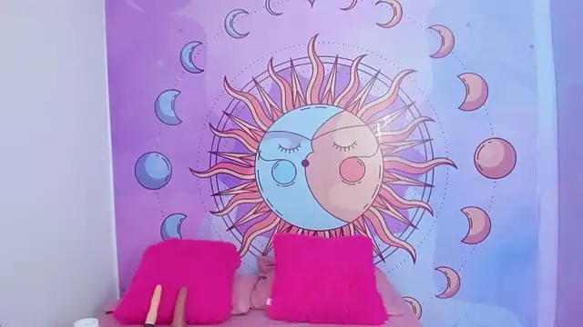 Mariana 16  online show from September 2025 07:58:01 PM