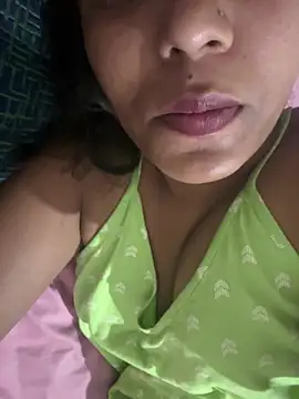 priyadevi17 online show from February 2025 01:33:01 AM