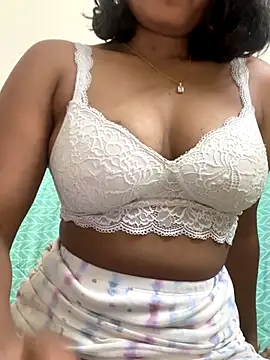 priyadevi17 online show from September 2025 08:45:01 PM