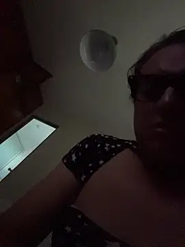 NikkelSofia online show from October 2025 10:50:01 PM