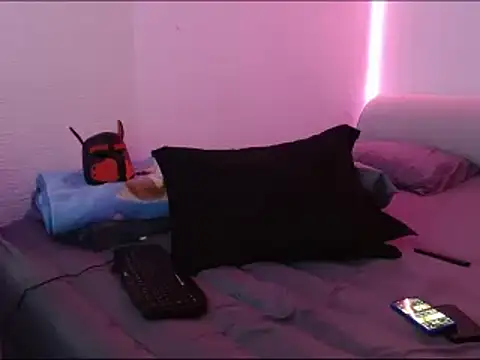 Snapshot of miia-liiam chatting on January 2025 03:31:02 AM miia-liiam online show from January 2025 03:31:02 AM