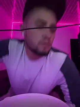 Snapshot of miia-liiam chatting on January 2025 05:32:01 AM miia-liiam online show from January 2025 05:32:01 AM