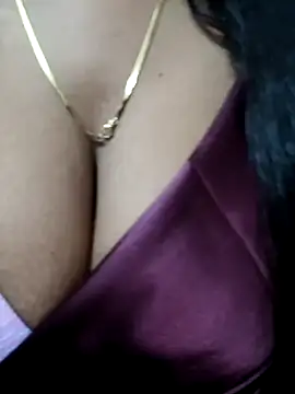 Snapshot of Mee_Neeharika chatting on December 2024 04:20:01 PM Mee Neeharika online show from December 2024 04:20:01 PM