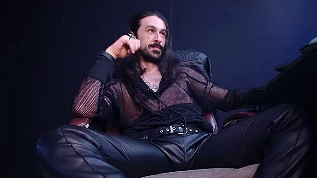 AxelColton online show from October 2025 10:23:02 AM