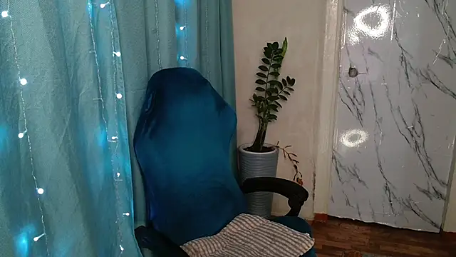 Snapshot of u_mistress_Anna chatting on January 2025 01:45:02 PM u mistress Anna online show from January 2025 01:45:02 PM