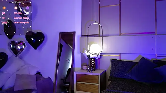 Sienna Blake  online show from November 2025 07:56:02 PM